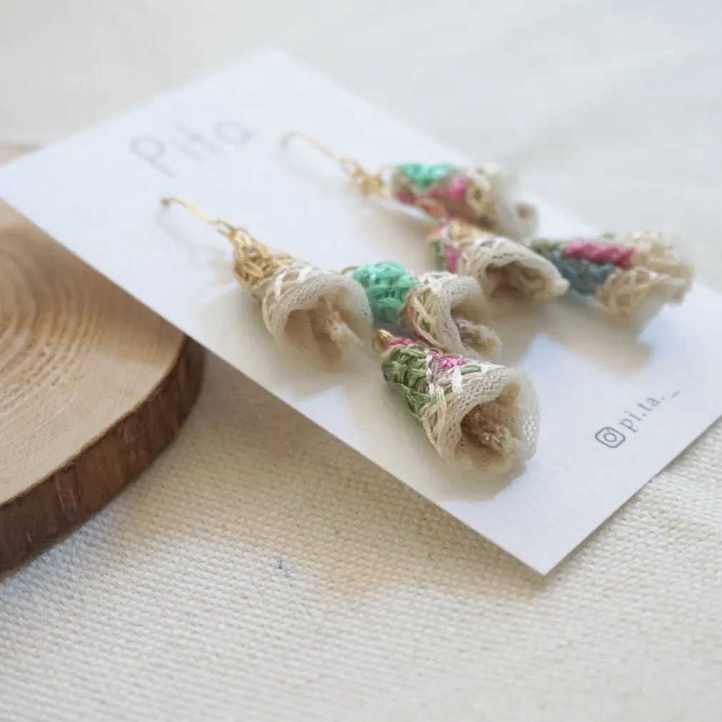 ナチュラルな装い インド刺繍リボン タッセル × カラフル — 11枚目
