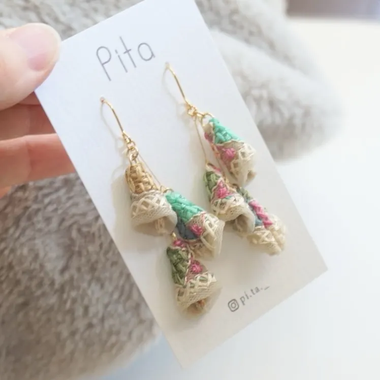 ナチュラルな装い インド刺繍リボン タッセル × カラフル — 12枚目