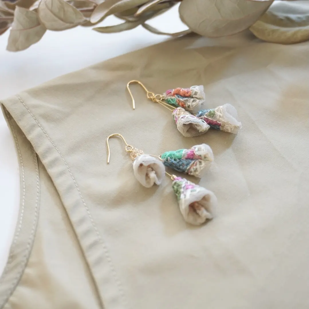 ナチュラルな装い インド刺繍リボン タッセル × カラフル — 3枚目
