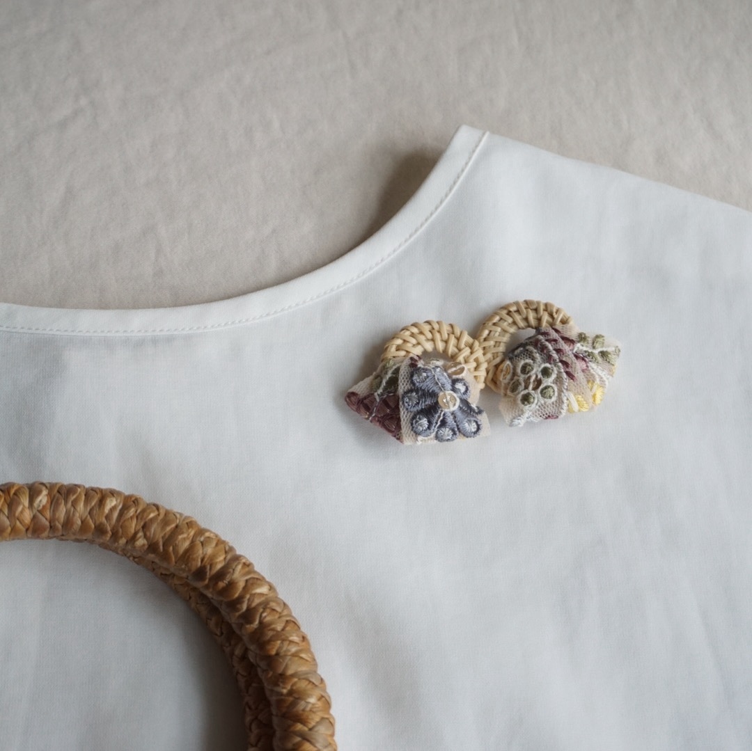 夏のおでかけ インド刺繍リボン （くすみカラー） × ラタン 大ぶり — 8枚目